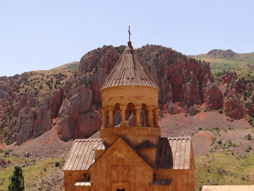 Day Trip to Khor Virap, Areni Winery and Noravank Monastery - Group Size and Capacity