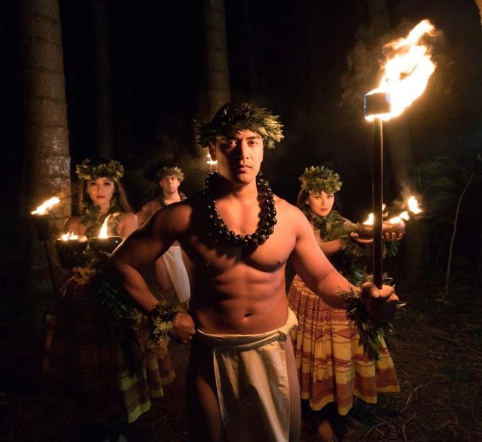 Daytona Beach: Luau With Polynesian Dinner and Live Show - Live Performances