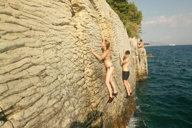 Deep Water Solo and Cliff Jumping Tour in Split - Logistics and Transportation