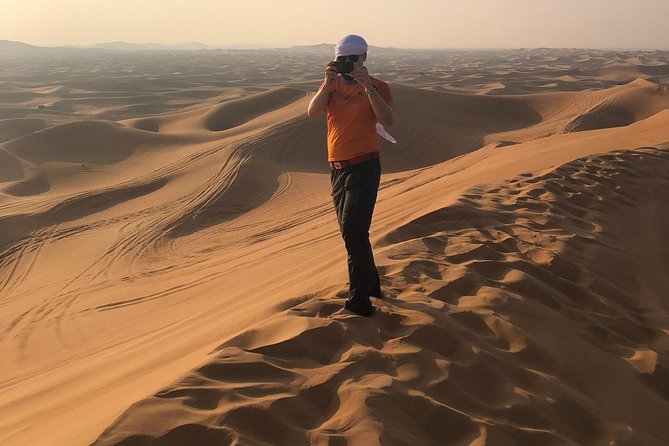 Dubai: Unique MORNING 4WD Red Dunes Safari Incl. 30MIN Quad Bike - Age and Health Requirements