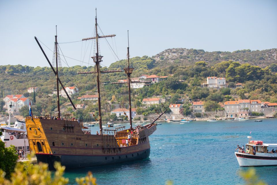 Dubrovnik: Elaphite Island Hopping Cruise on Karaka Ship - Exploring Koločep