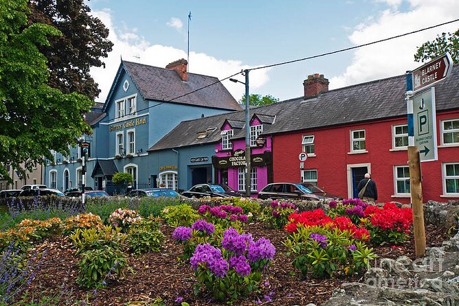 Easy Access Blarney Stone and Castle Gardens Tour - Wandering the Gardens