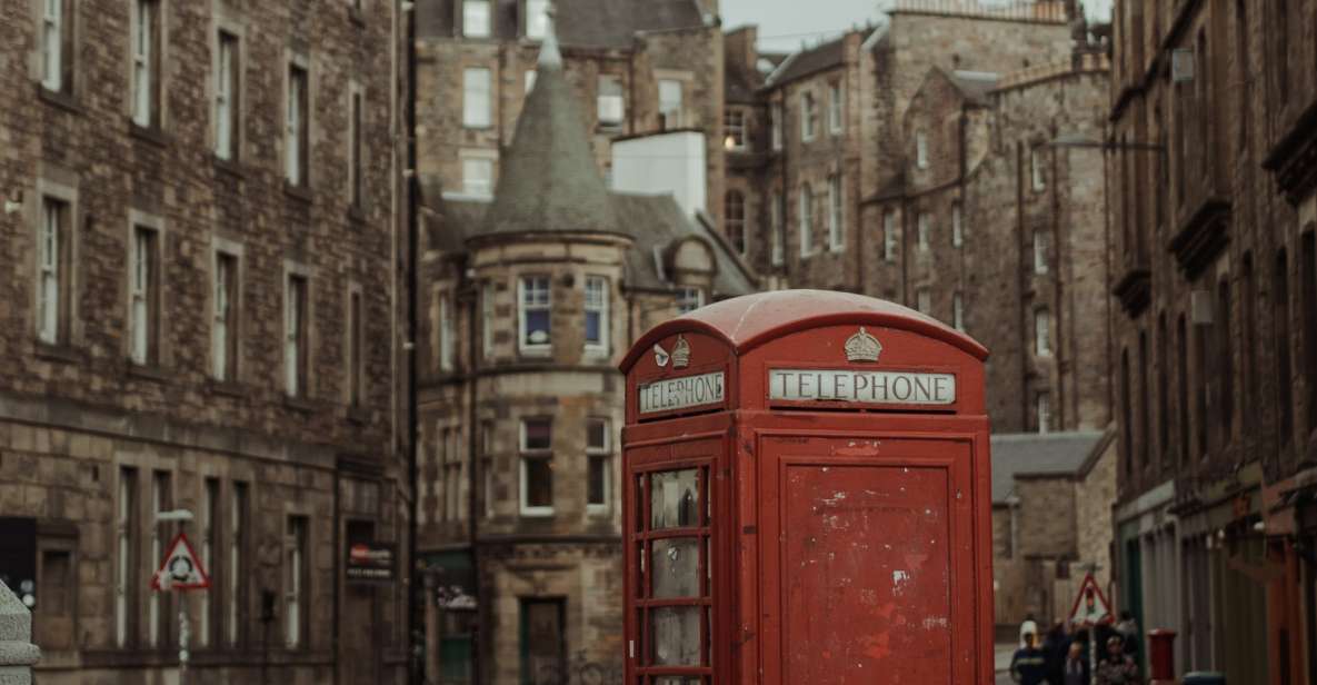 Edinburgh Highlights Self-Guided Scavenger Hunt & City Tour - Exploring the Canongate District