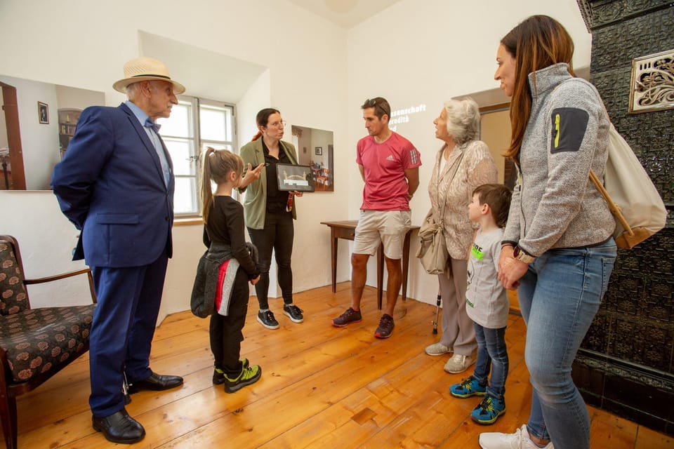 Experience Heinfels Castle: Guided Tour Through the Medieval Castle - Meeting Point and Directions