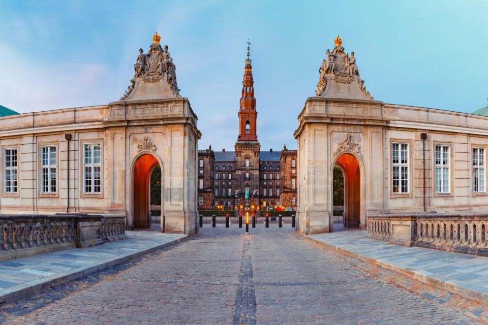 Fast-Track Christiansborg Palace Copenhagen Private Tour - Group Size