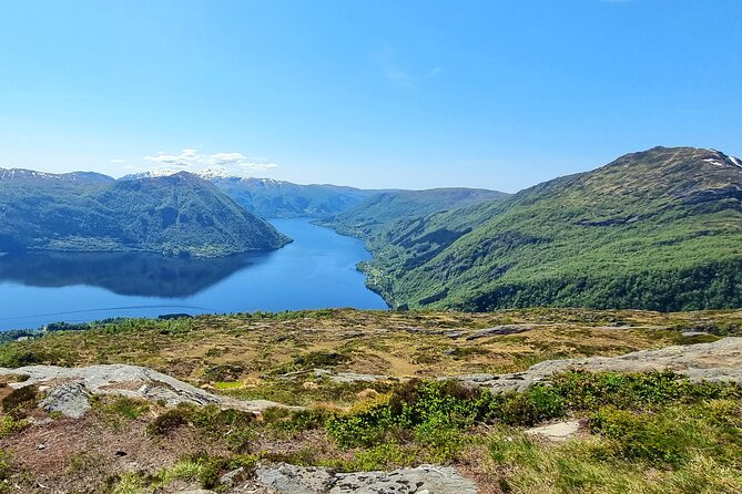 Fjord Hiking - Public Tour - Gratuity for the Guides