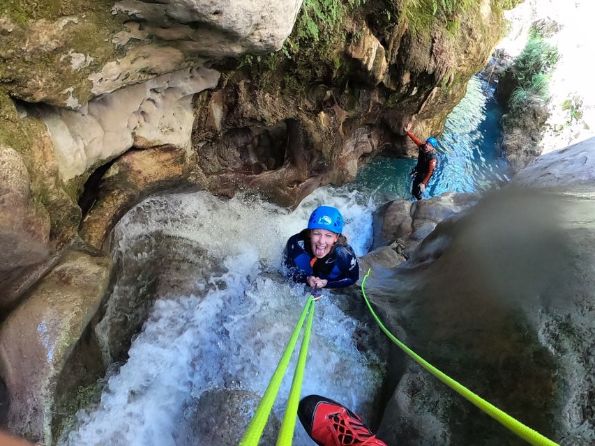 From Granada: Rio Verde Canyoning Tour With Lunch - Getting There