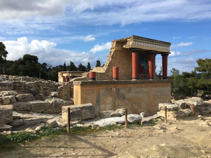 From Heraklion: Knossos Palace Entry Ticket and Private Tour - Explore the Labyrinth