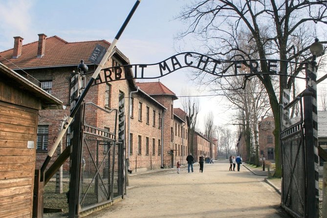 From Krakow: Auschwitz & Wieliczka Salt Mine Guided Tour - Group Size Limit