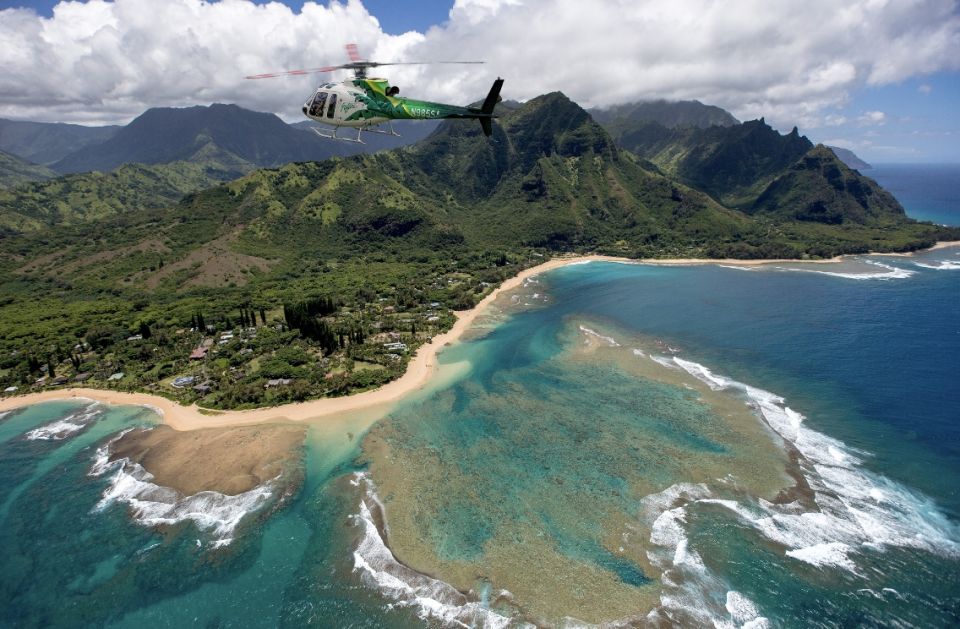 From Lihue: Kauai Sightseeing Helicopter Flight - Iconic Manawaiopuna Falls