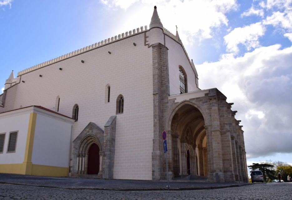 From Lisbon: Évora Tour With Wine Tasting Included - Winery Visit Options