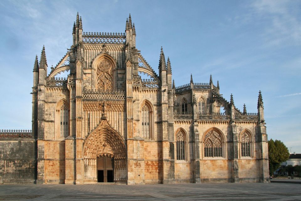 From Lisbon: Shared Tour to Fátima, Óbidos, Batalha and Nazaré - Recap