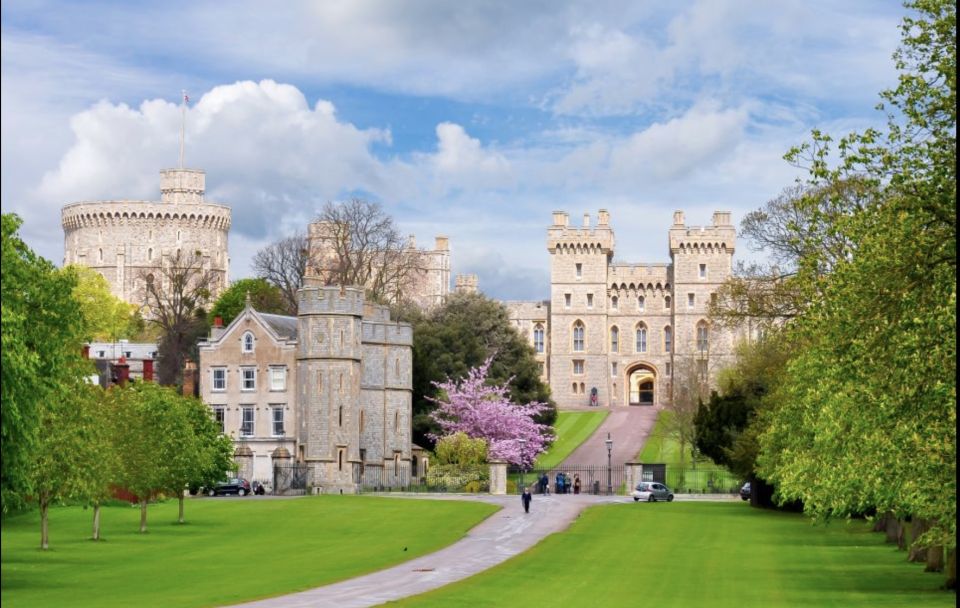 From London: Stonehenge, Windsor and Salisbury - Saint Georges Chapel