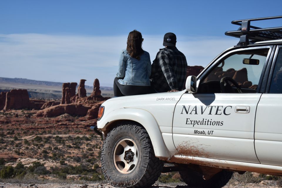 From Moab: Half-Day Arches National Park 4x4 Driving Tour - Inclusions and Amenities