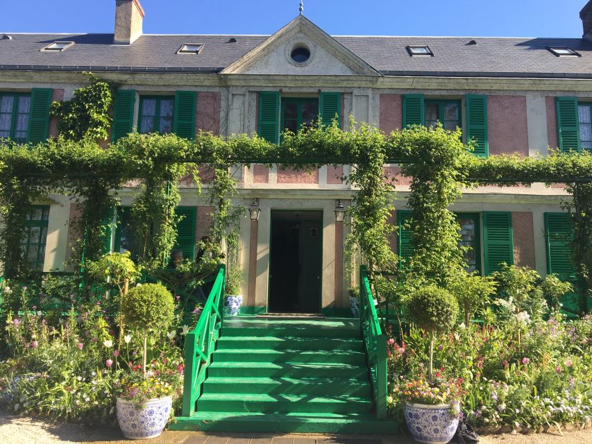 From Paris: Private Trip to Giverny, Monets House & Museum - Explore Monets House