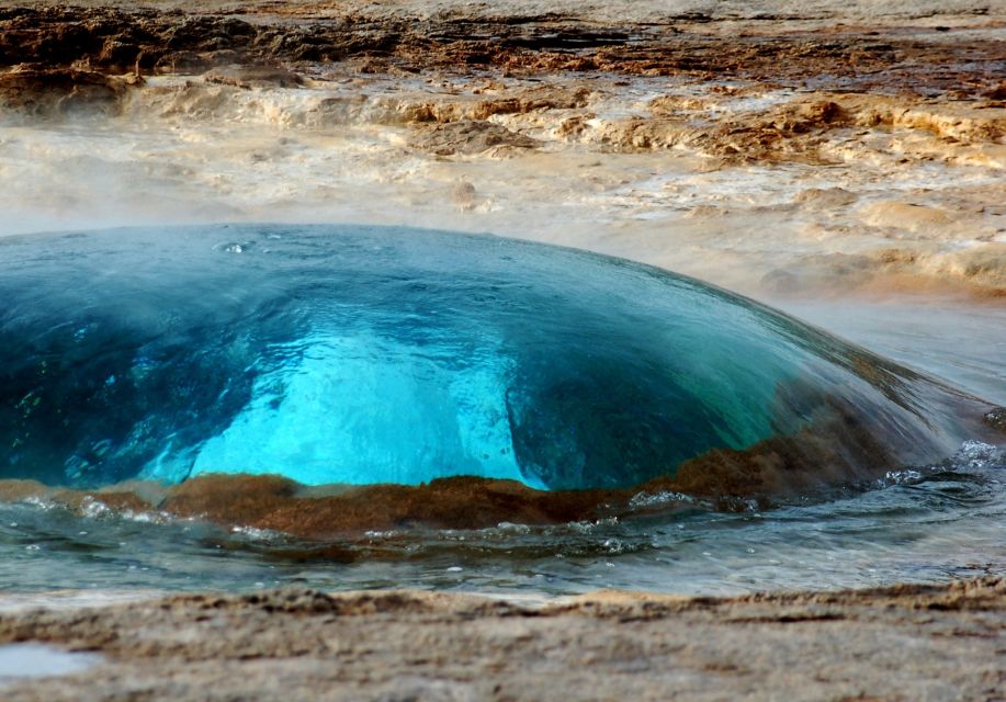 From Reykjavik: Golden Circle & Secret Lagoon Guided Tour - Bathing in the Secret Lagoon