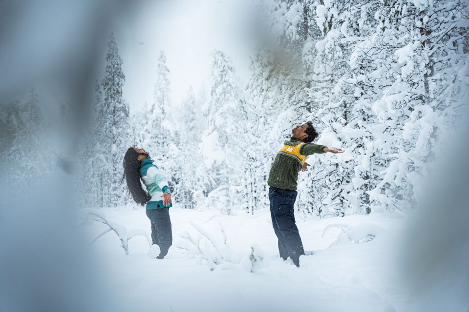 From Rovaniemi: Private Photoshoot in the Lappish Wilderness - Inclusion of Services