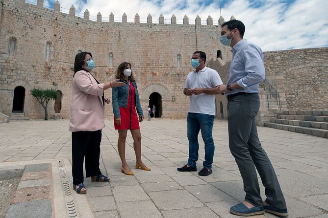 From Valencia: Day Tour in Peniscola, Game of Thrones - Group Size and Accessibility