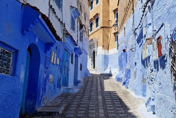 Full-Day Tour to the Blue City Chefchaouen on Small-Group - Guided Tour Experience