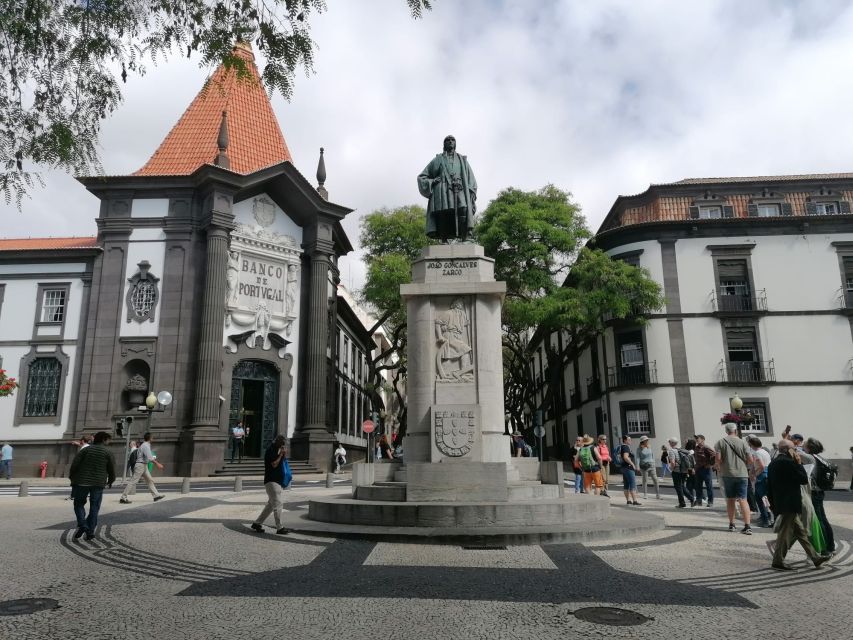 Funchal: Private Guided Tour of Historic Center by Tuk Tuk - Panoramic Views of Funchal