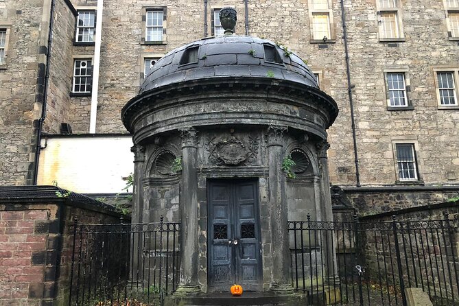 Ghosts of Edinburgh: Bloody Past Quest Experience - Historical Events and Lore