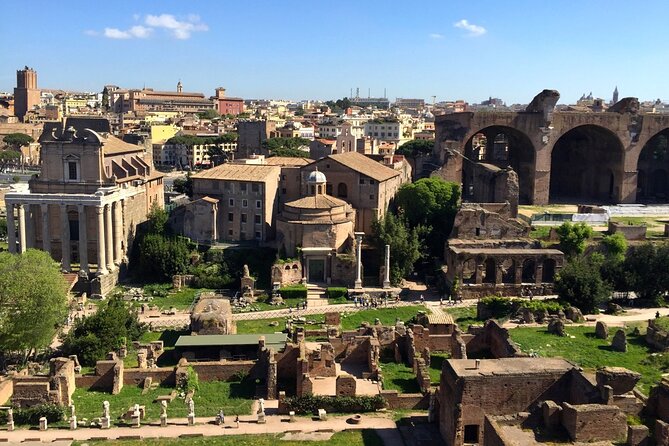 Gladiators Arena Tour With Colosseum Upper Level & Ancient Rome - Discovering the Roman Forum