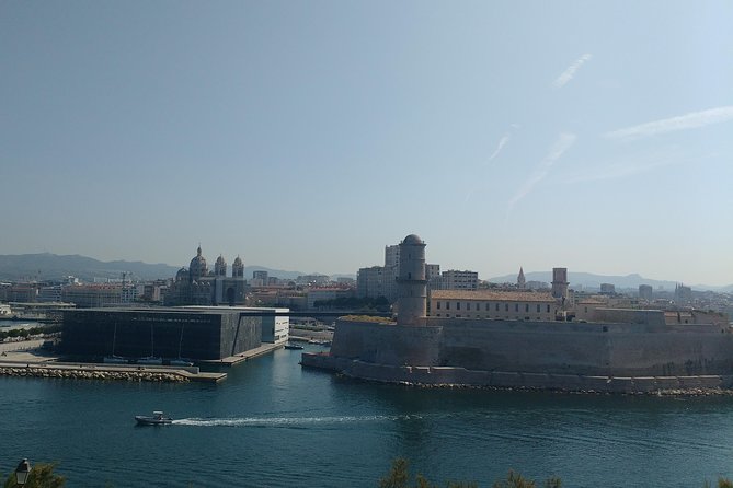 Guided Tour in Marseille: Vieux Port & Old City - Accessibility and Fitness Requirements