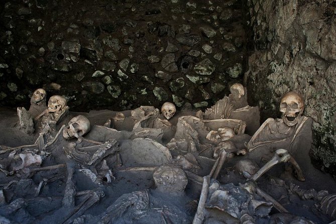 Guided Tour of Herculaneum With an Expert Archaeologist - Exploring the Ancient City