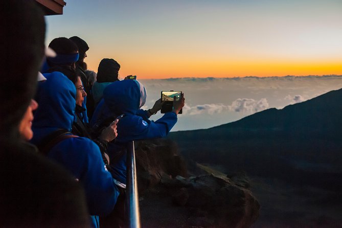 Haleakala Sunrise Maui Tour With Breakfast - Preparing for the Tour