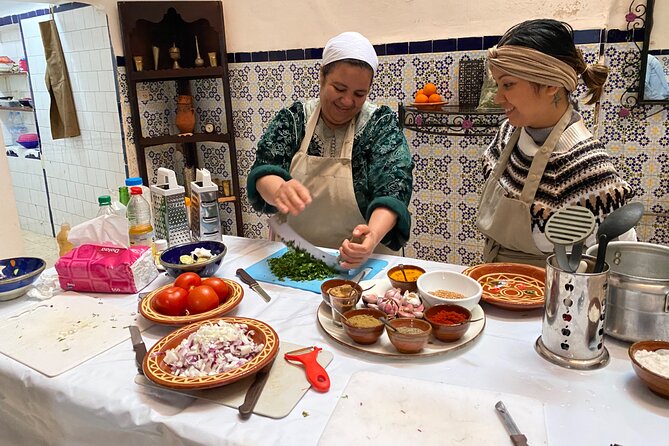 Half-Day Cooking Class With Local Chef Laila in Marrakech - Market Visit and Grocery Shopping