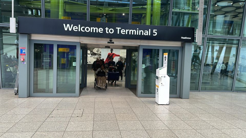 Heathrow Airport to Bethnal Green Road London E2 0AA - Passenger Assistance