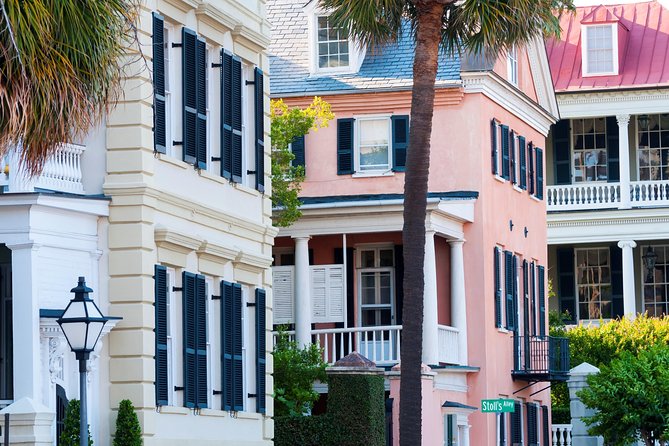 Hidden Alleyways and Historic Sites Small-Group Walking Tour - Visiting Historic Charleston Sites