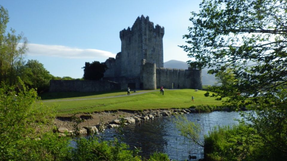 Ireland: Blarney Castle, Kilkenny & Irish Whiskey 3-Day Tour - Whiskey Tasting Experience