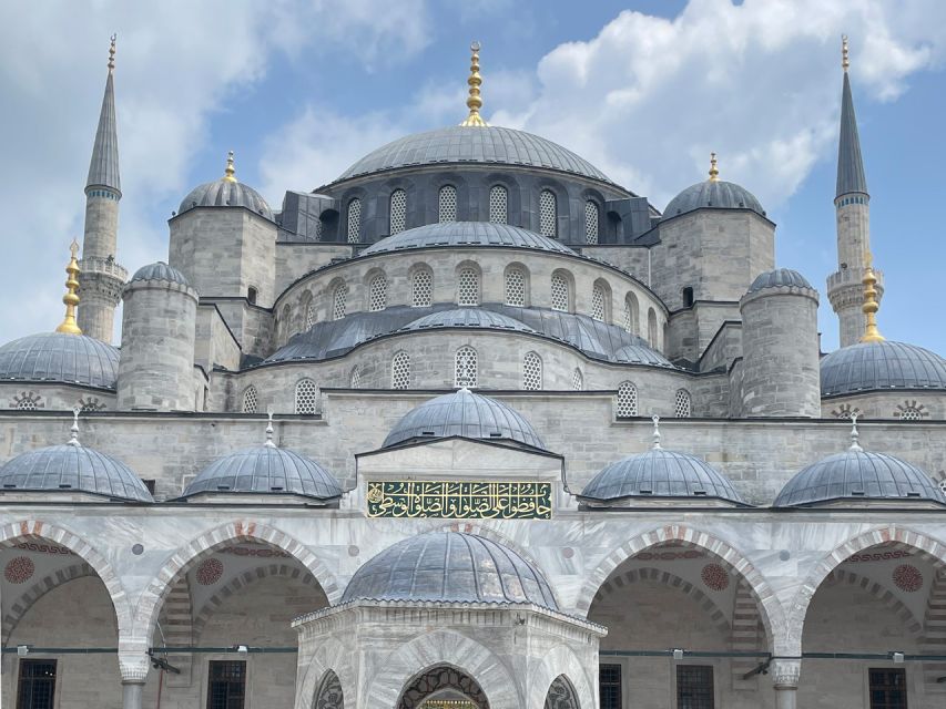 Istanbul: Basilica, Topkapi, Blue Mosque & Hagia Sophia Tour - Dress Code Requirements