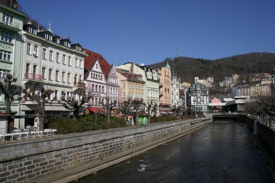 Karlovy Vary & Marianske Lazne Tour From Prague With Lunch - Marianske Lazne: Curative Springs