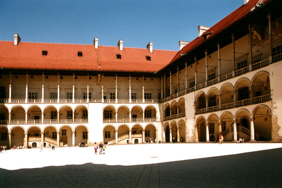 Krakow: Wawel Royal Hill Guided Tour - Castle Architecture