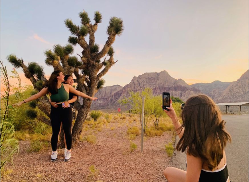 Las Vegas: Sunset Hike and Photography Tour Near Red Rock - Photography Opportunities