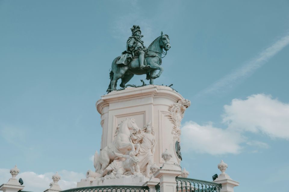 Lisbon Old City a Self-Guided Audio Tour in English - Panoramic Views From Miradouro