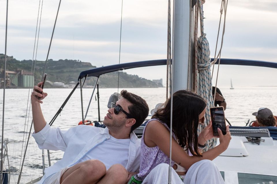 Lisbon: Private Sunset Sailing Tour With Drinks - Sailboat and Crew