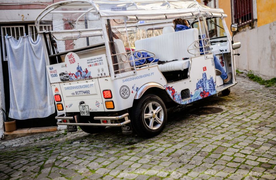 Lisbon Tuk Tuk Guided Tour - Panoramic Views