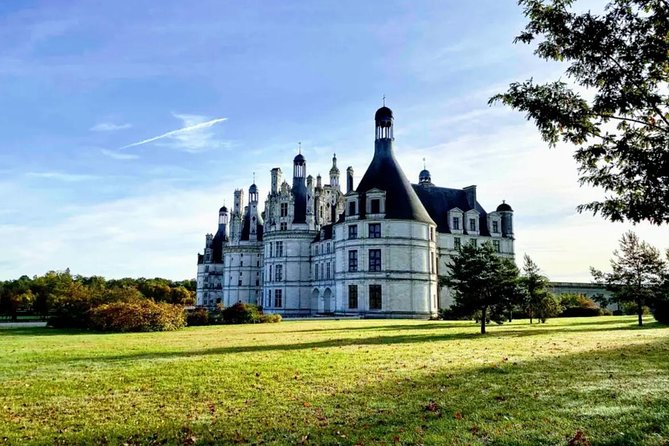 Loire Valley Wines and Castle Small Group Day Trip From Paris - Cancellation Policy