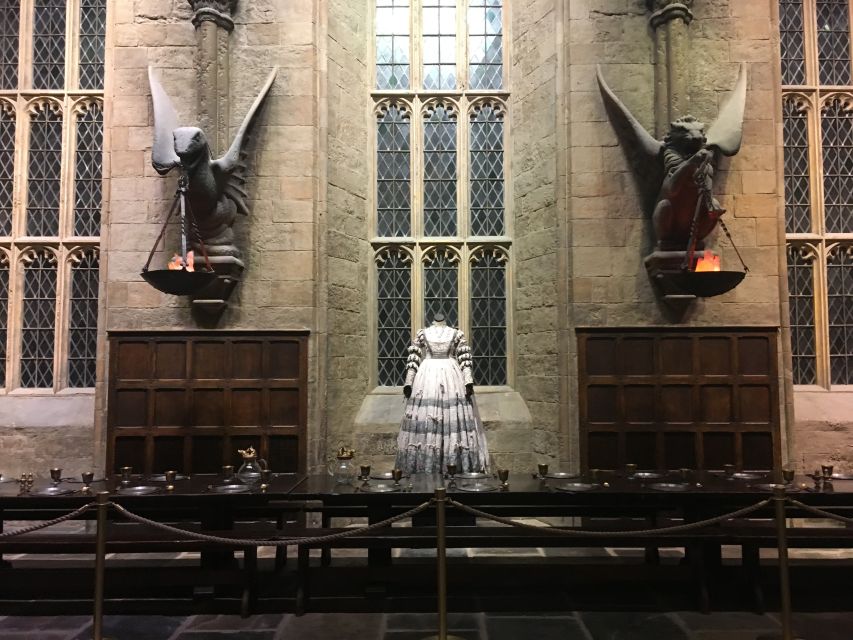 London: Harry Potter Studios & Tour of Film Locations - Riding the Hogwarts Express