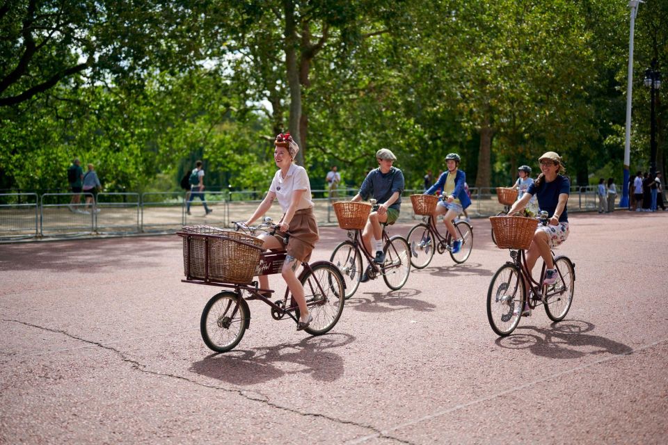 London: Private Family Guided Bike Tour With Childseats - Duration