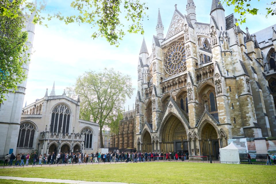 London: Tower and Westminster Tour With River Cruise - Thames River Cruise