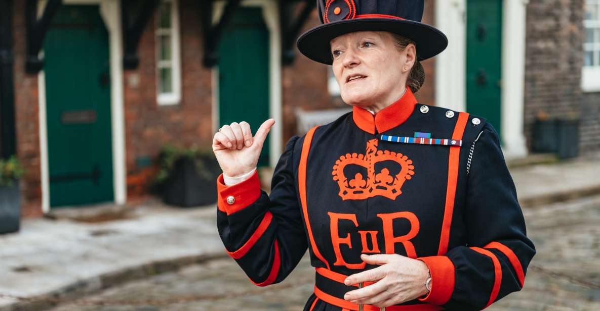 London: Tower of London Early Access Tour With Beefeater - Yeoman Warders