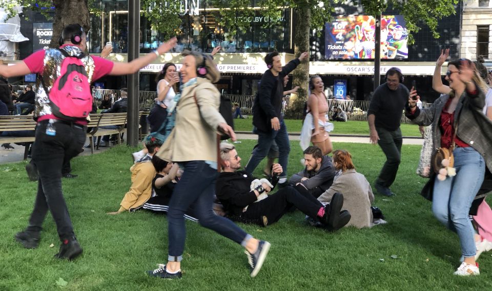 London: West End Musicals Silent Disco Walking Tour - What to Expect