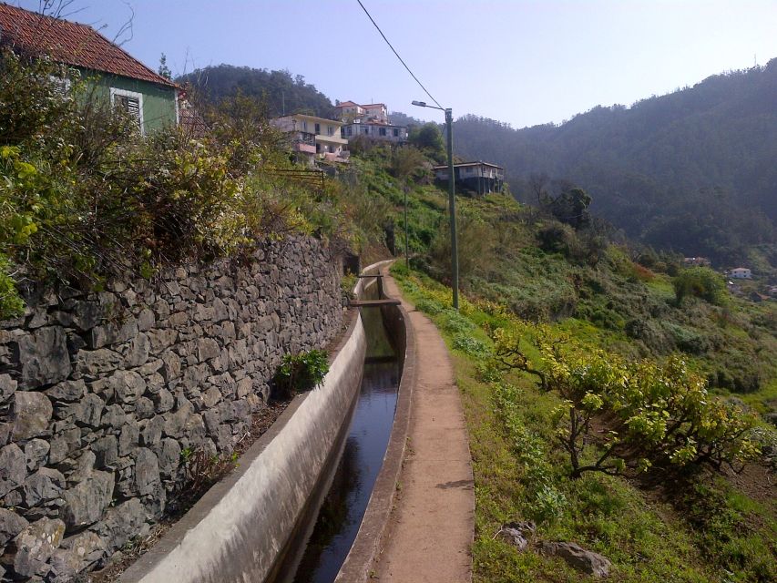 Madeira: Levado Do Norte 2-Hour Hiking Tour - Frequently Asked Questions