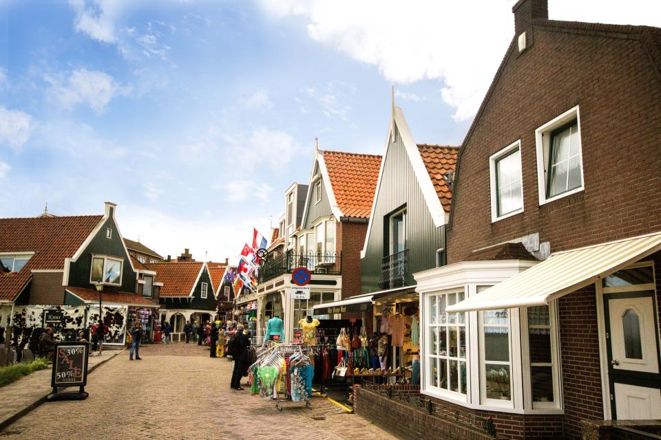 Marken, Volendam and Edam: Private Full-Day Tour - Picturesque Island Exploration