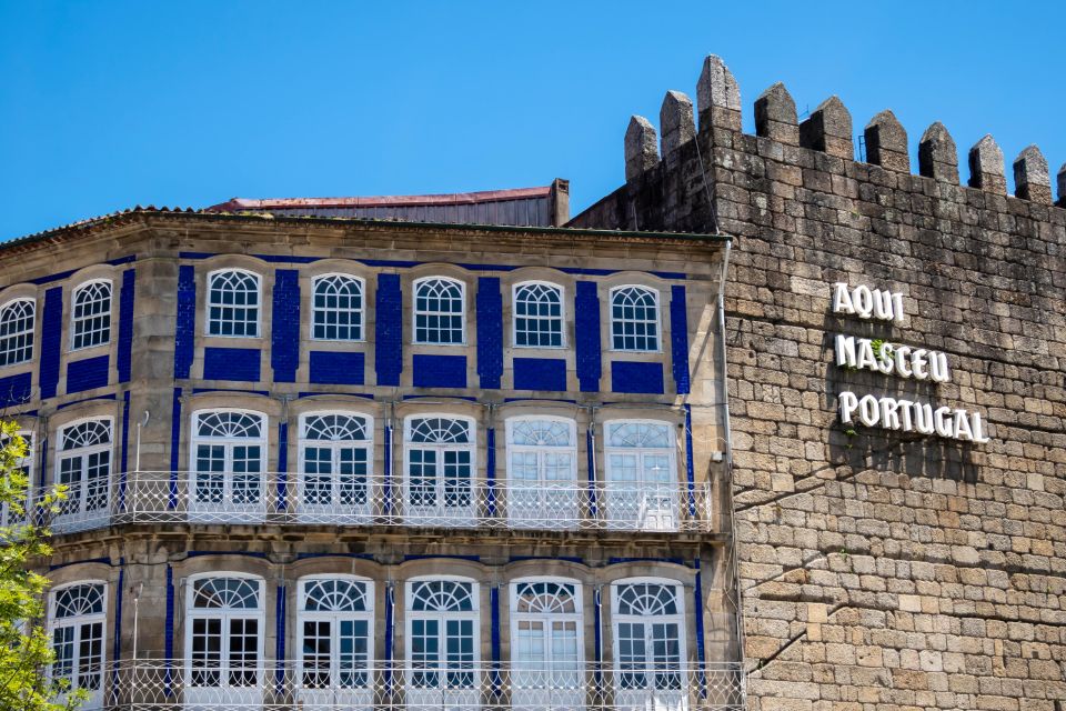 Minho: Private Braga and Guimarães Tour - Free Walking Tour in Porto