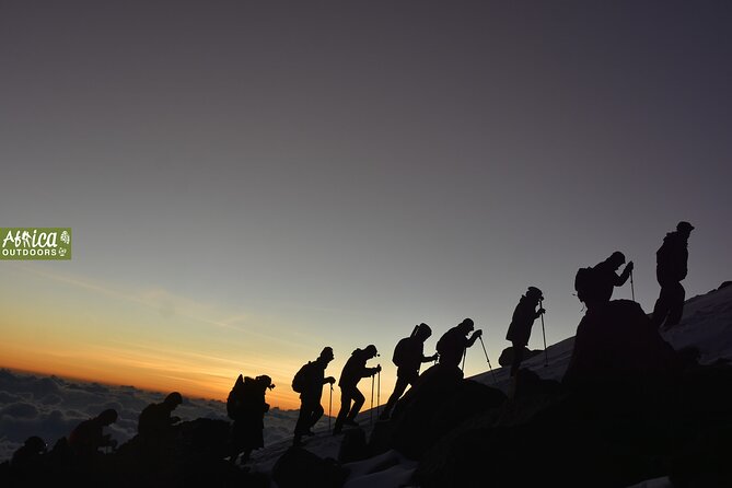 Mount Kenya Chogoria-Sirimon Route(5 Days) - Expert Guides and Safety Measures